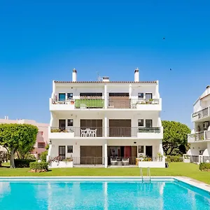 apartamento-moura-mar.hotelaalgarve.com/